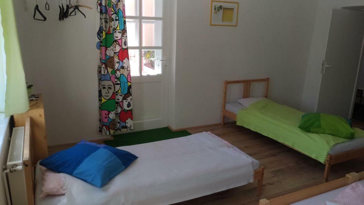 Skromny Apartman V Centru Chebu Екстериор снимка